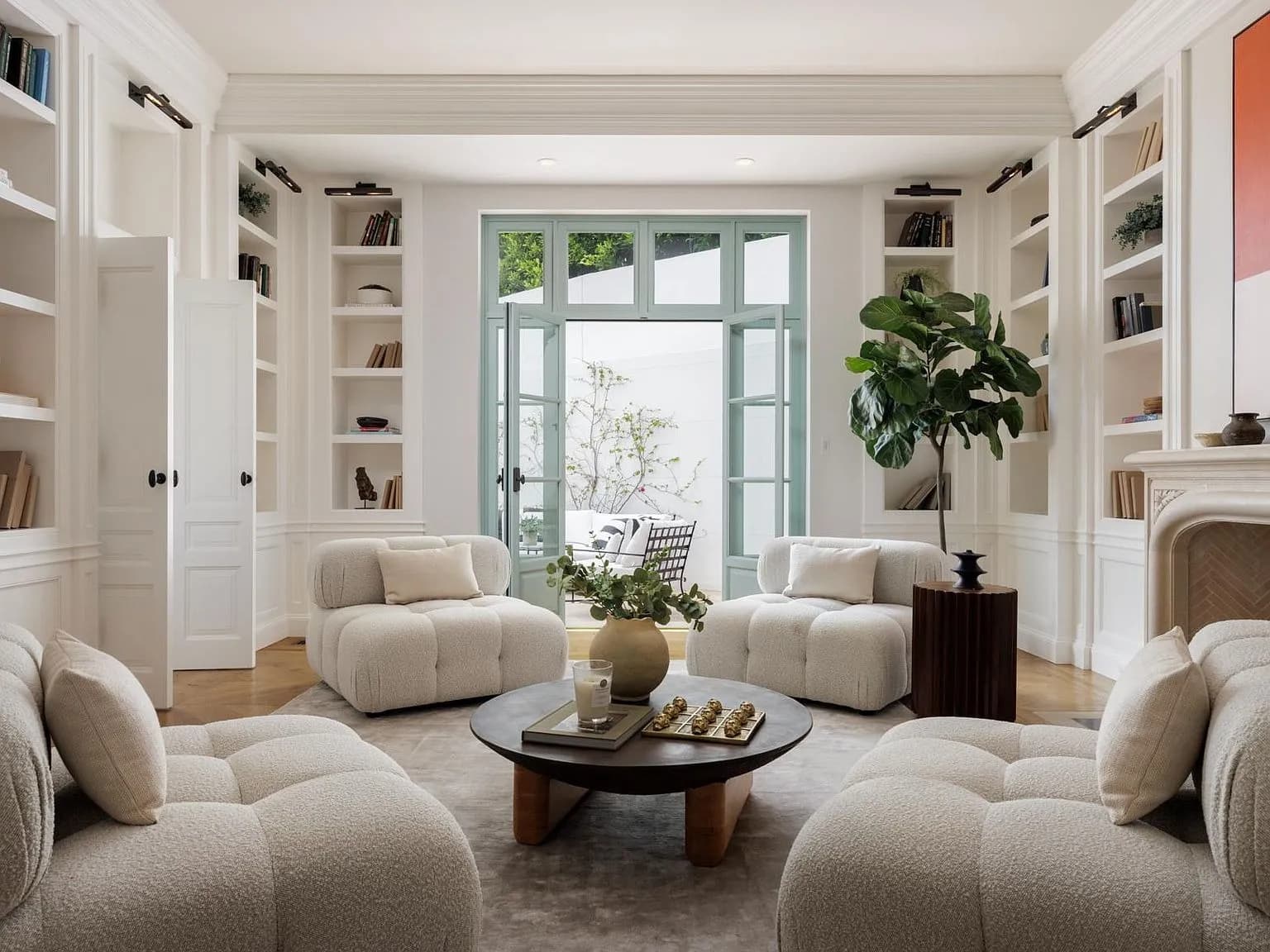 An extraordinary estate brought to auction by DeCaro