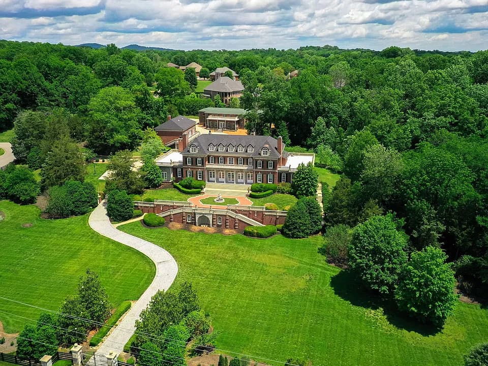 Brentwood Estate in Brentwood, TN
